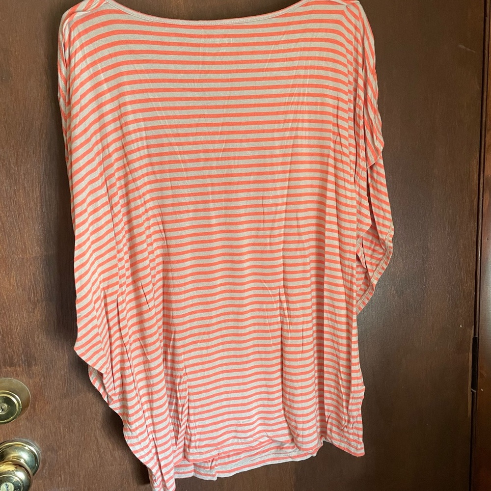 Top - Picture 3 of 4